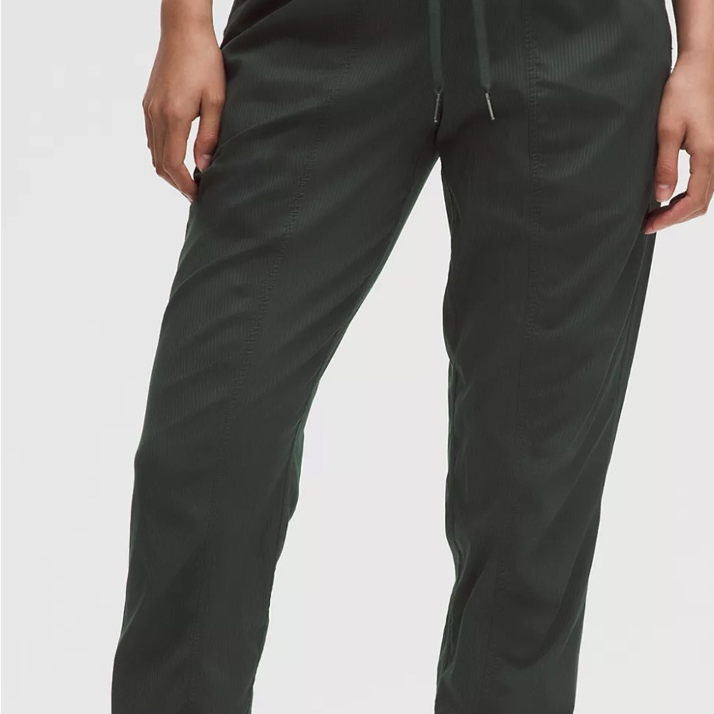 Lululemon Athletica  Dance Studio Forest Green Joggers size 4